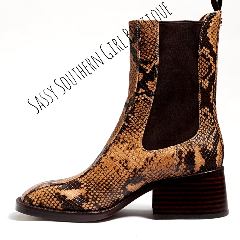 ⭐🆕Sam Edelman snake print booties - Picture 4 of 15